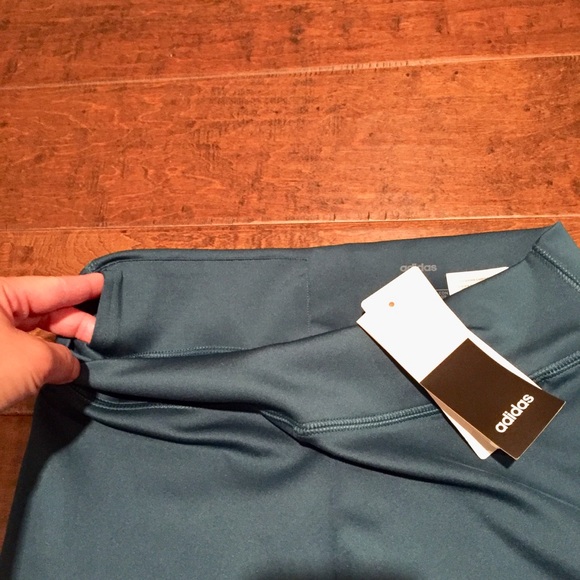 NWT* Adidas DESIGNED 2 MOVE 7/8 TIGHTS - Picture 10 of 10